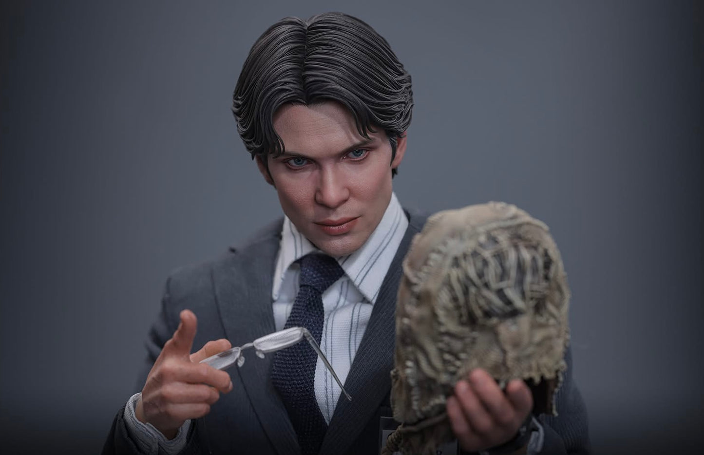 Pre Order!!! Hot Toys MMS801 Batman Begins - Scarecrow 2.0 1/6th scale Collectible Figure