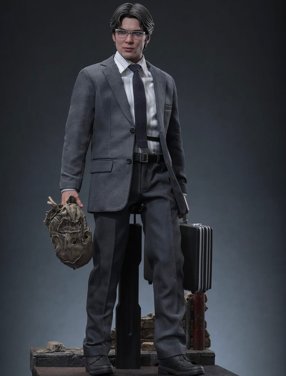 Pre Order!!! Hot Toys MMS801 Batman Begins - Scarecrow 2.0 1/6th scale Collectible Figure