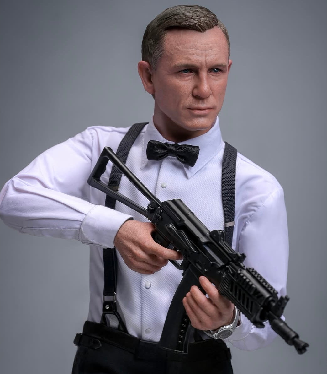 Pre Order!!! Hot Toys MMS803 No Time To Die - 1/6th scale James Bond Collectible Figure