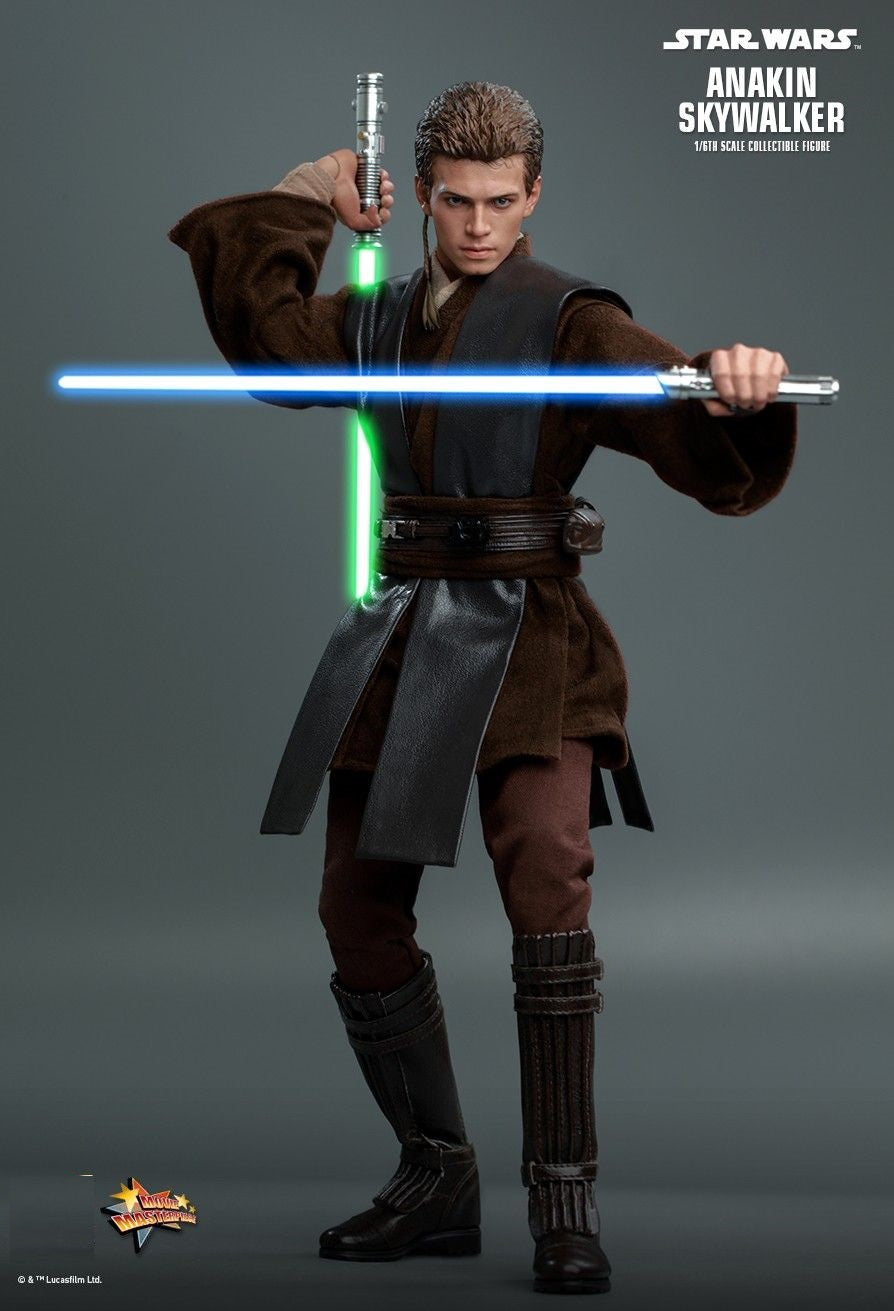 Hot Toys MMS677 Star Wars Episode II: Attack of the Clones - 1/6 scale Anakin Skywalker Collectible Figure