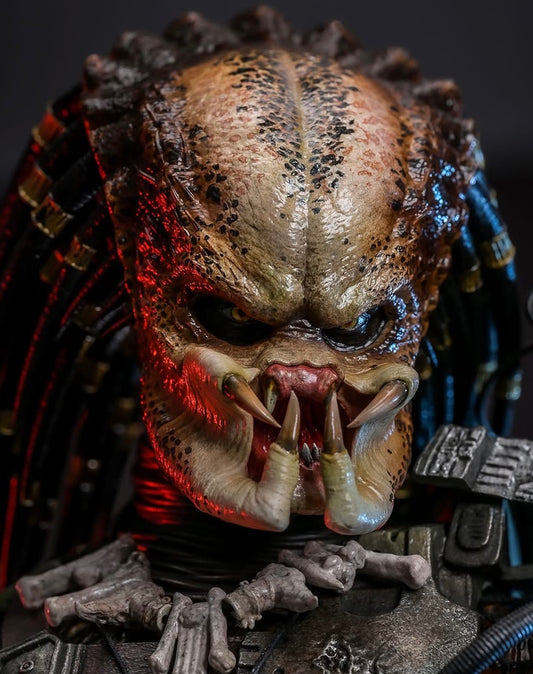 Pre Order!!! Hot Toys MMS817 Predator - 1/6th scale Predator (2.0) Collectible Figure (Deluxe Version)