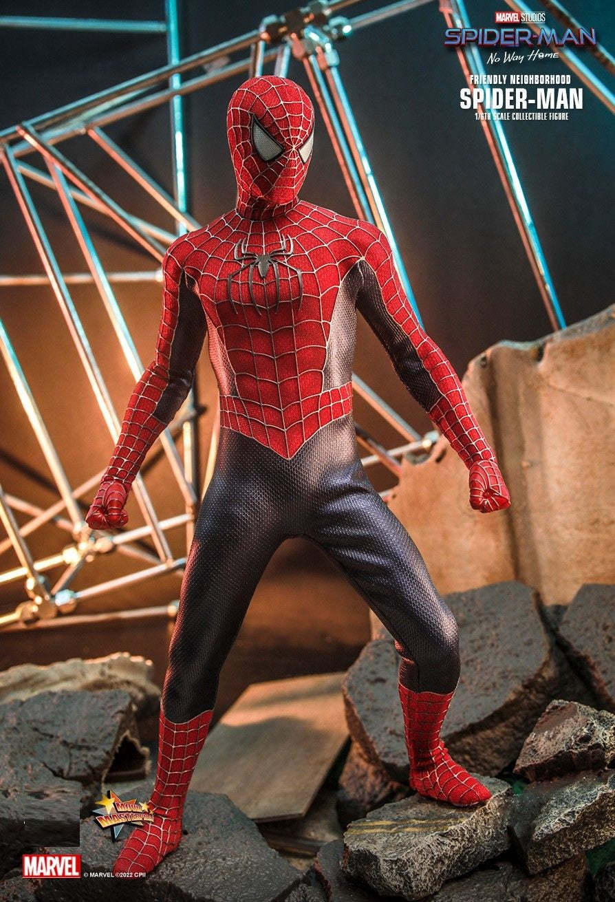 Hot Toys MMS661 Spider-Man: No Way Home Friendly Neighborhood Spider-Man 1/6 scale Collectible Figure