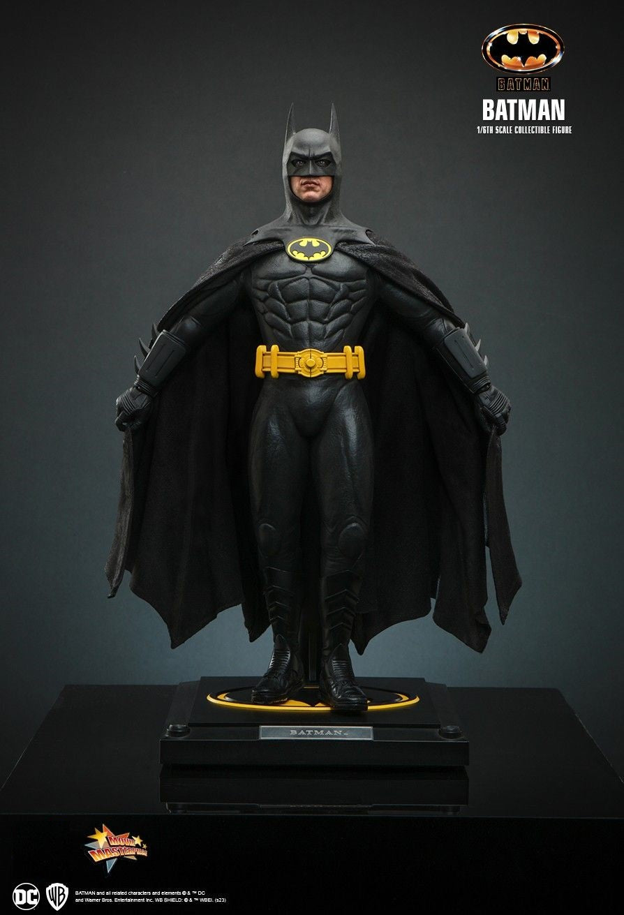Hot Toys MMS692 Batman(1989) - 1/6 scale Batman
