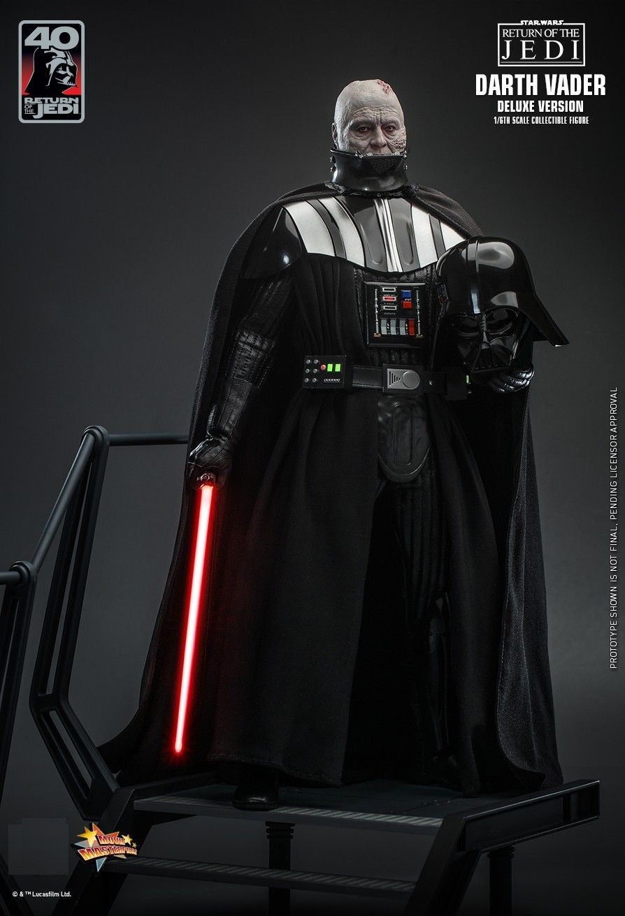 Hot Toys MMS700 Star Wars: Episode VI Return of the Jedi - 1/6 scale Darth Vader (Deluxe Version)