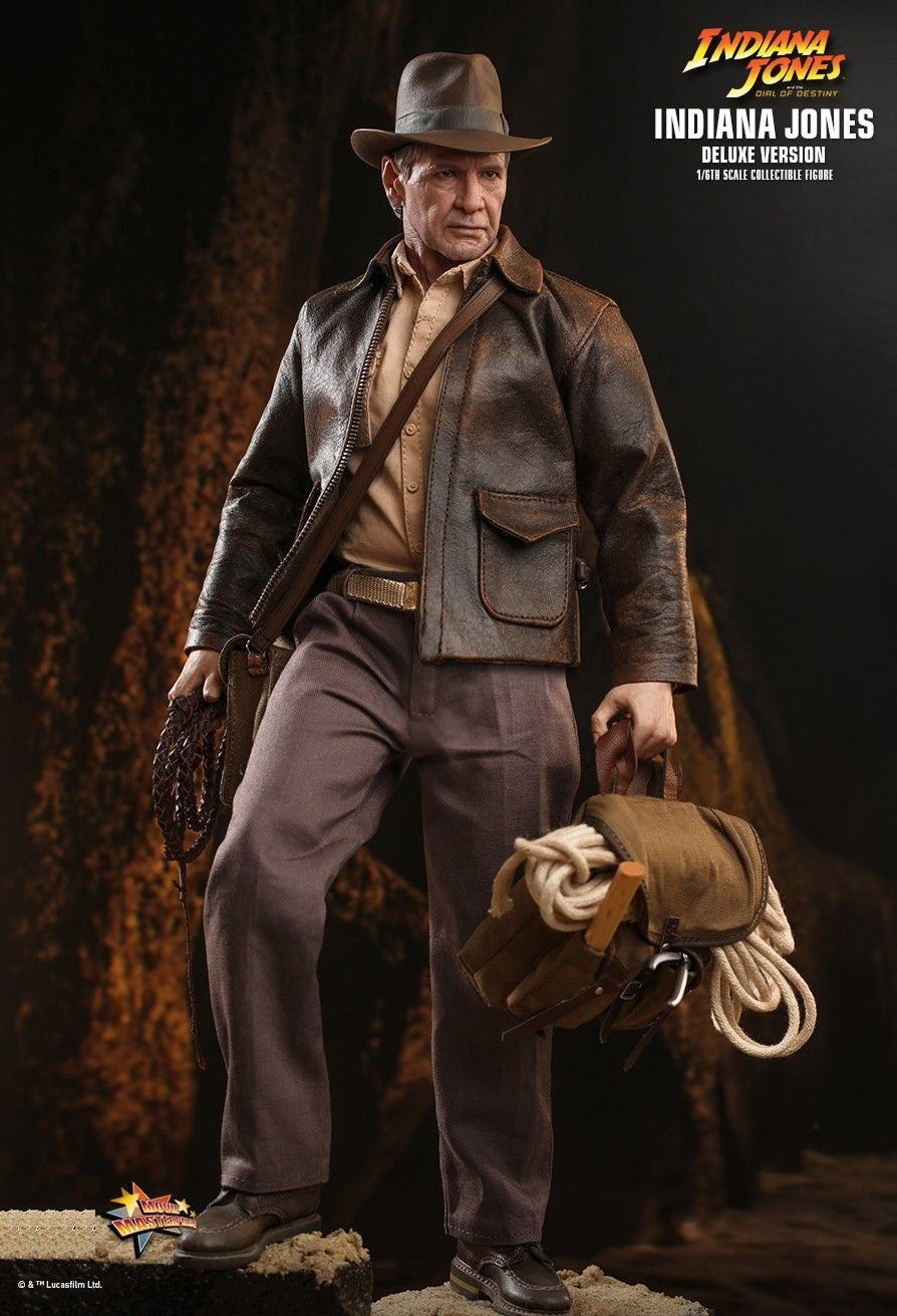Hot Toys MMS717 Indiana Jones and the Dial of Destiny - 1/6 scale Indiana Jones (Deluxe Version)[Pre-Order]