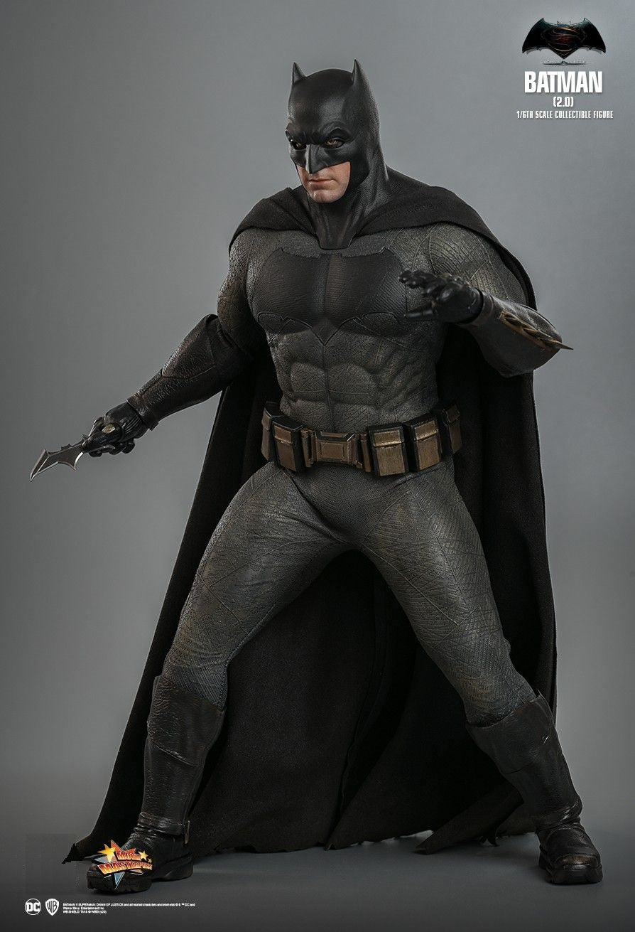 Hot Toys MMS731 Batman VS Superman: Dawn of Justice - 1/6 Batman (2.0)[Pre-Order]